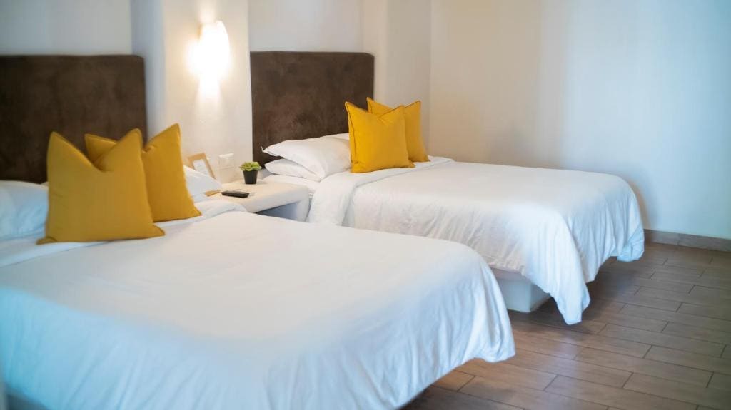Standard Twin Room with Garden View room - Image 2