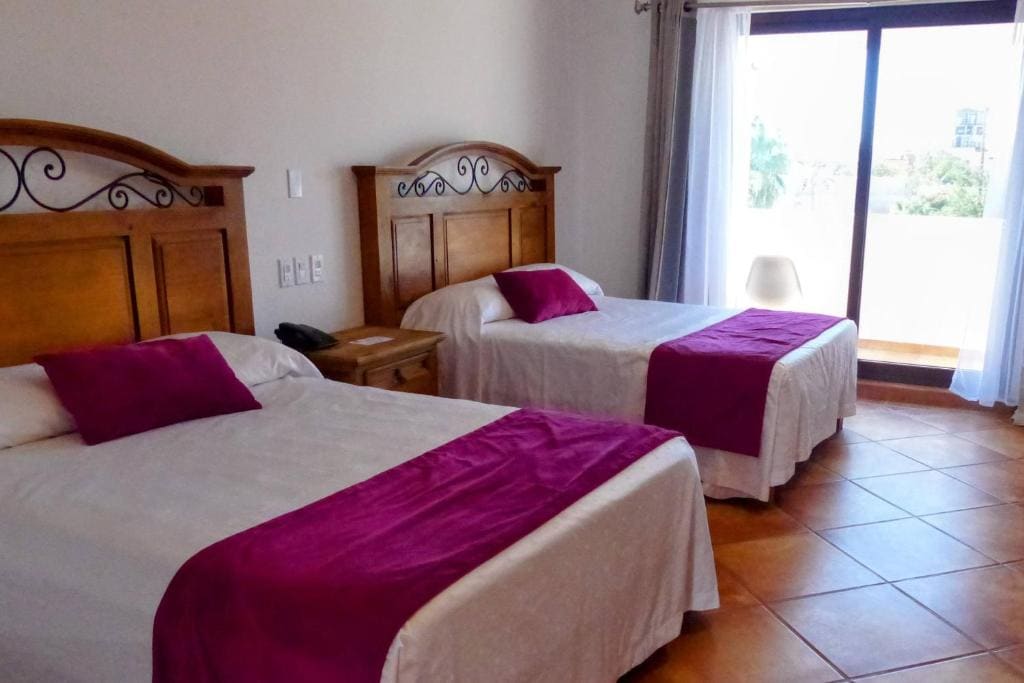Standard Double Room with Two Double Beds room - Image 3