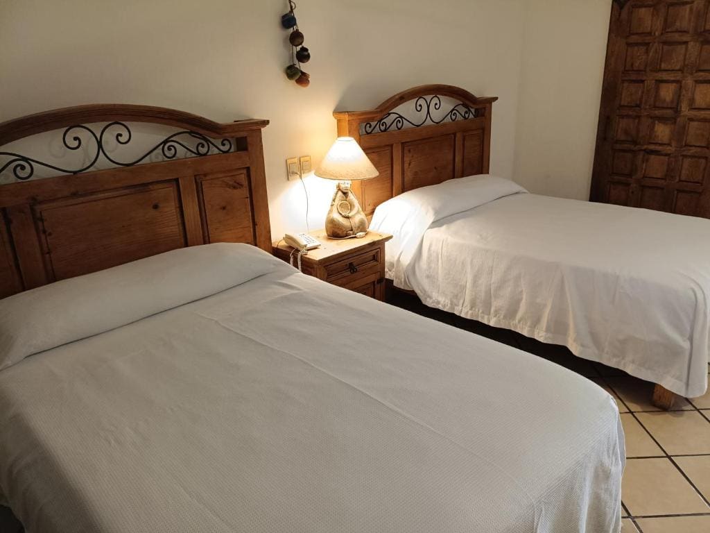 Standard Double Room with Two Double Beds room - Image 2