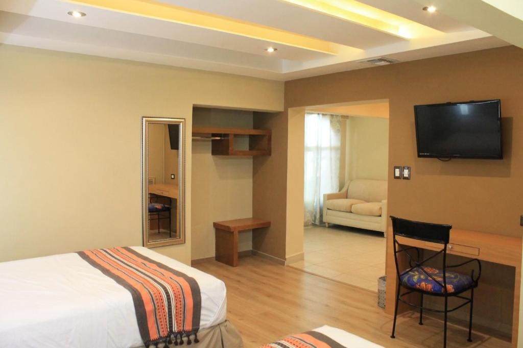Standard Double Suite room - Image 2