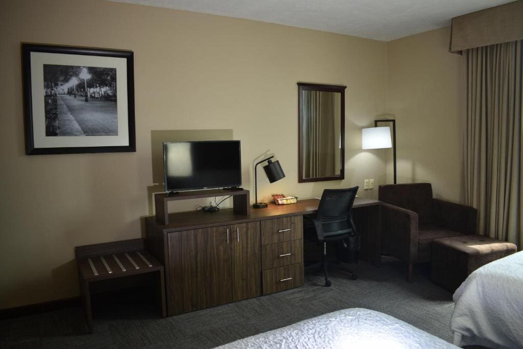 Two Double Beds Studio - Non-Smoking room - Image 3