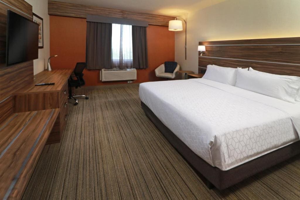 Standard King Room room - Image 1