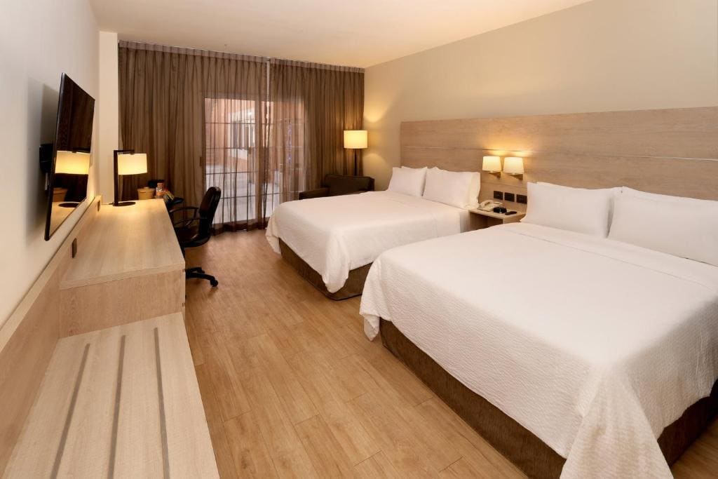 Standard Room with Two Queen Beds room - Image 1