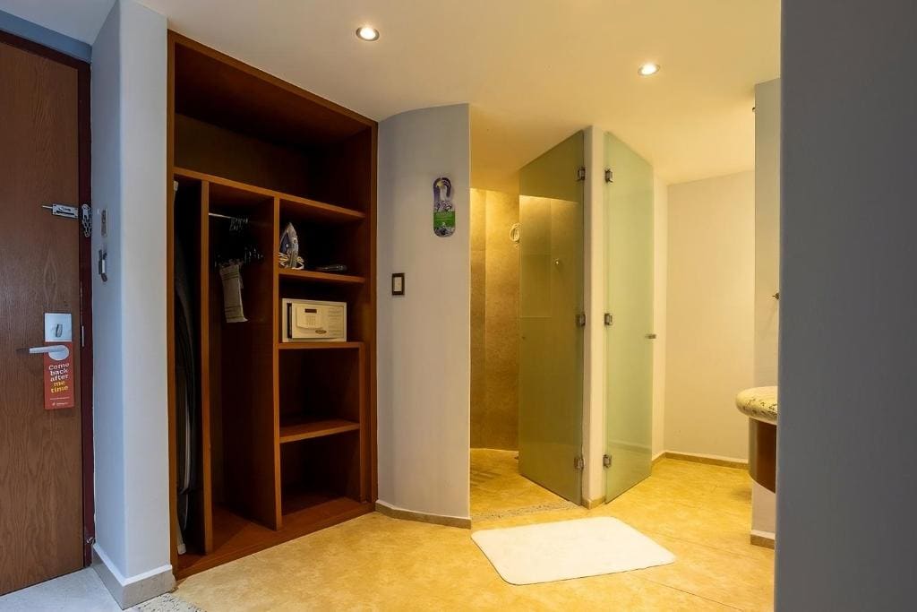 Standard Double Room with Two Double Beds room - Image 1