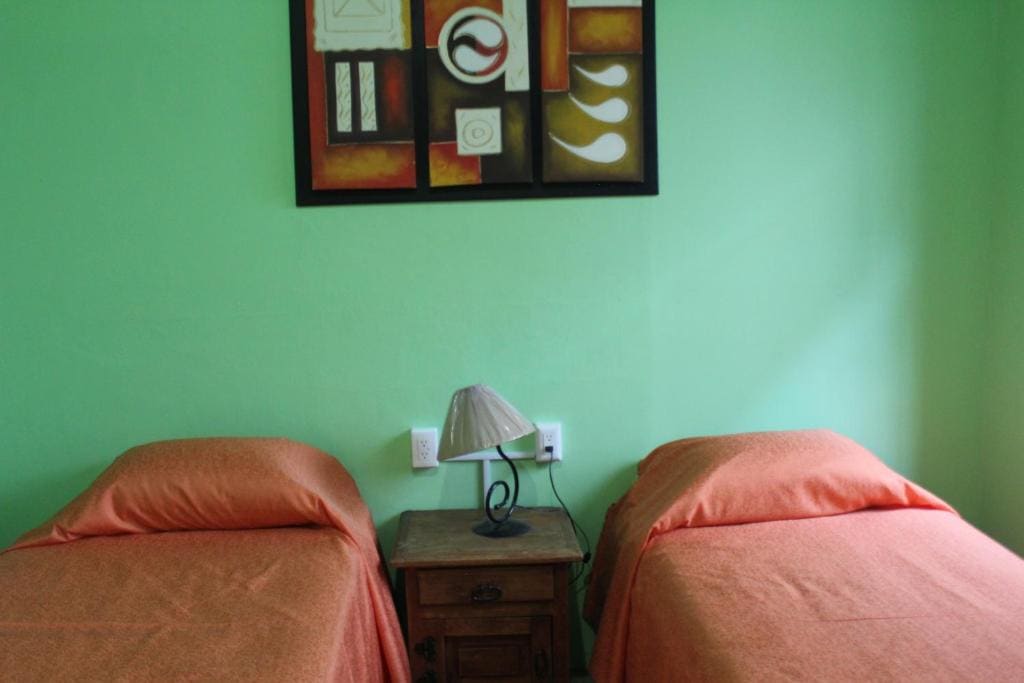 Twin Room with Shared Bathroom room - Image 2
