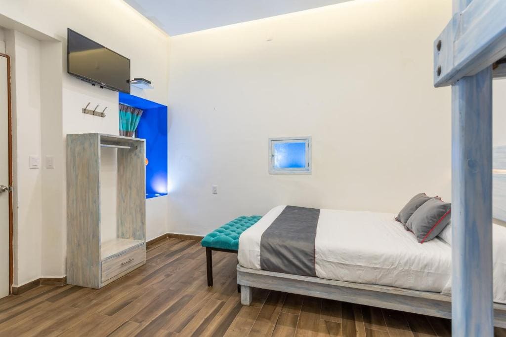 Standard Triple Room room - Image 2