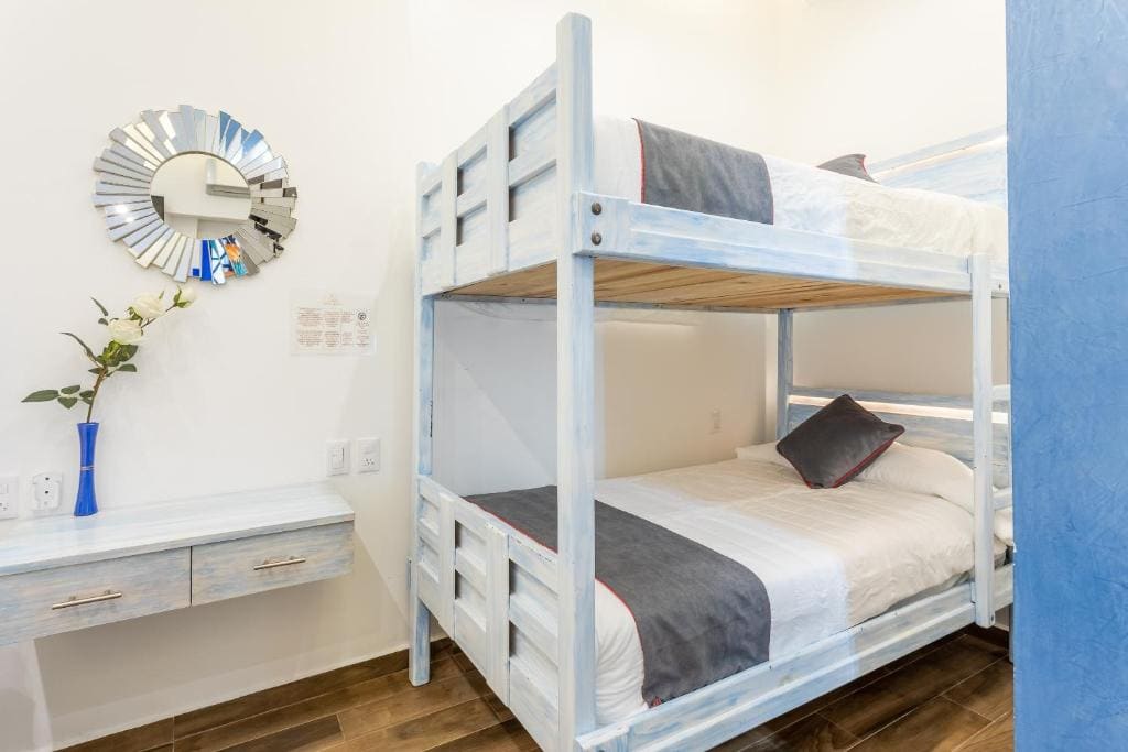 Standard Triple Room room - Image 3