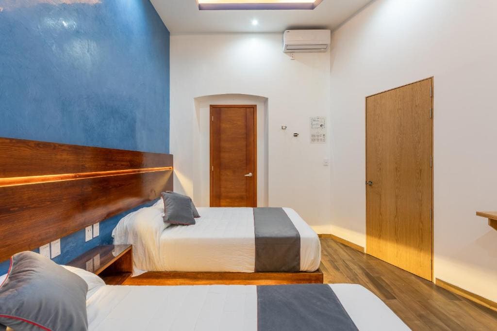 Standard Two Beds room - Image 2