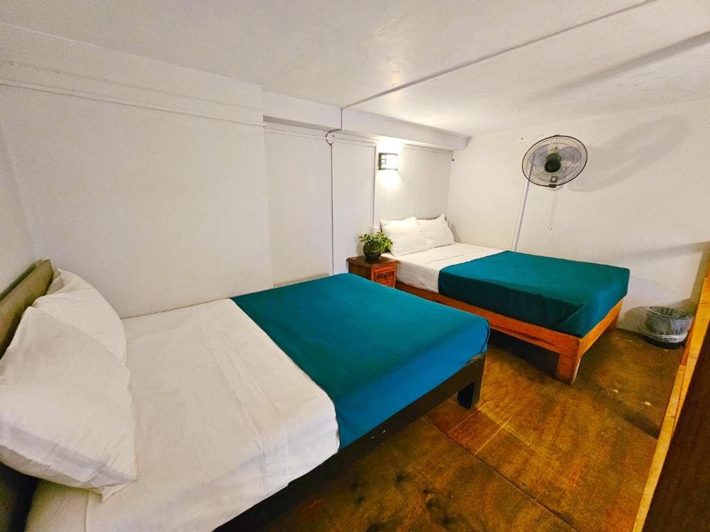 Family Room room - Image 2