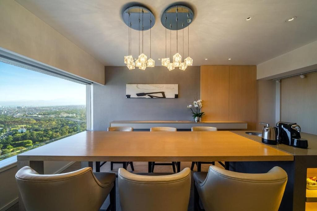 Executive Suite room - Image 2