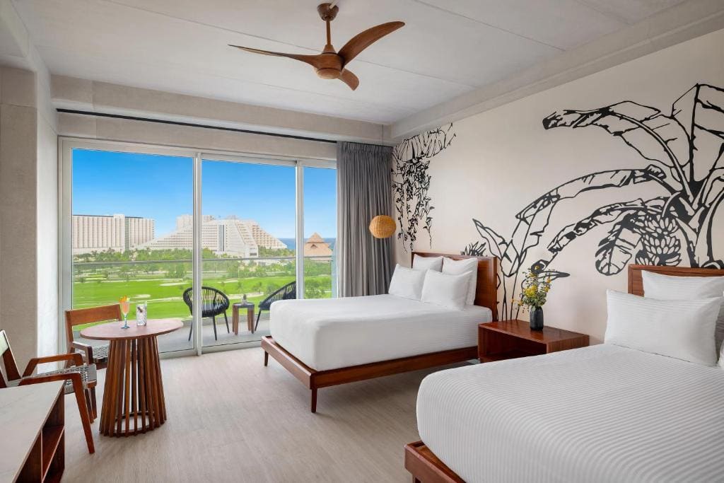 Vantage Club Junior Suite Golf View Double room - Image 2