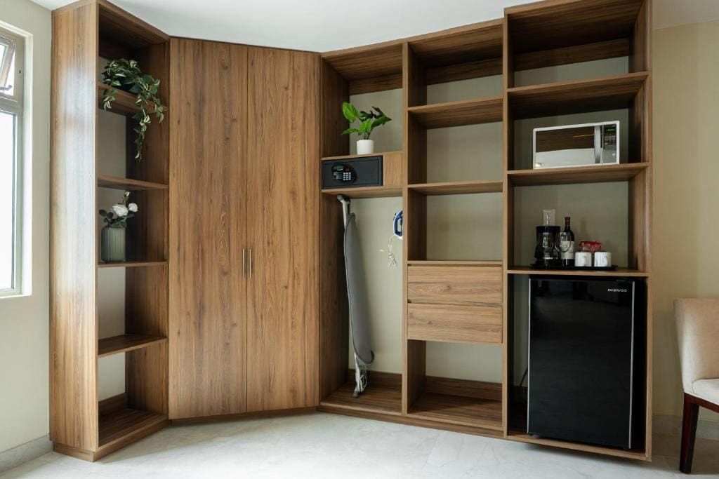 Superior King Suite room - Image 3