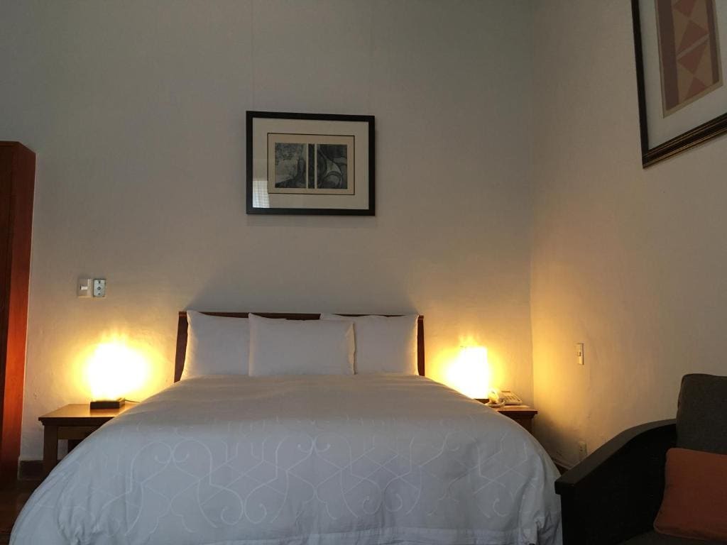 Deluxe Room room - Image 3