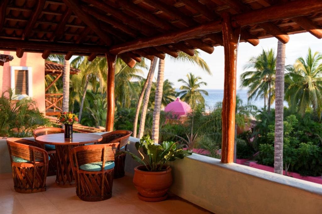Superior Suite with Sea View room - Image 1