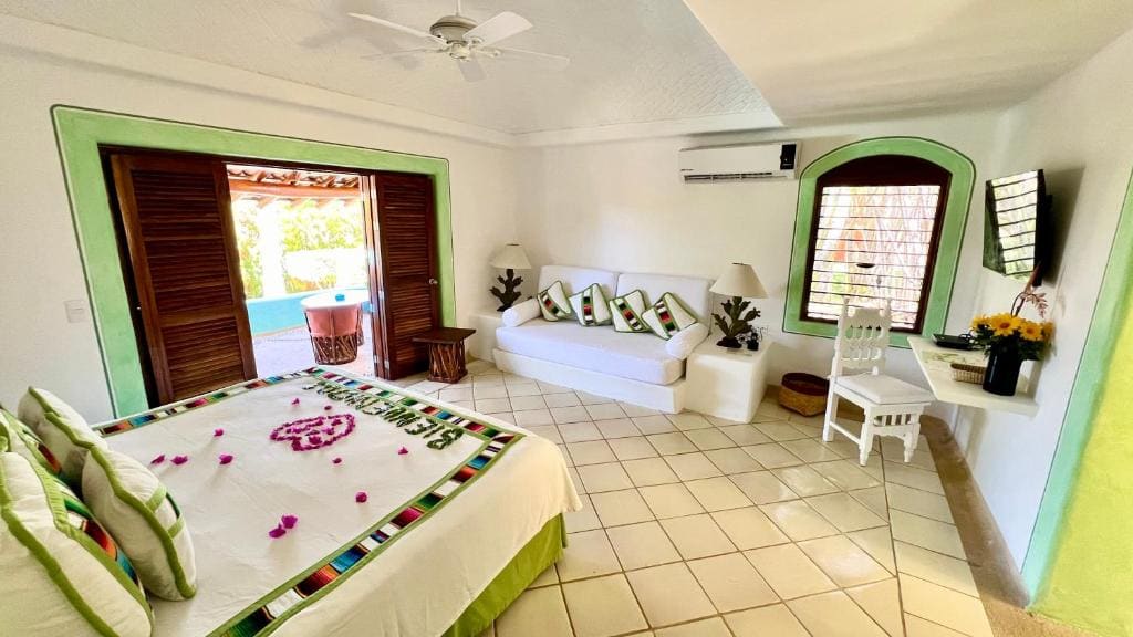 Suite with Garden View room - Image 2