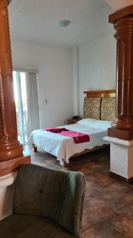 Deluxe Twin Room room - Image 3