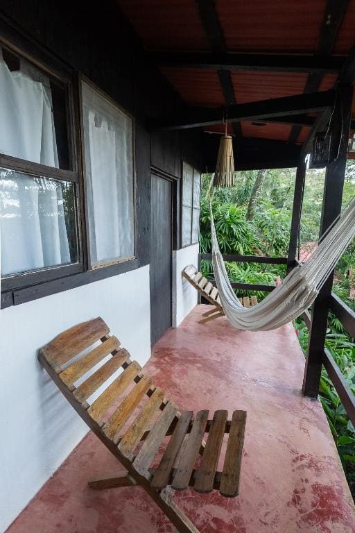 Bungalow room - Image 2