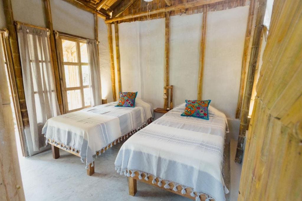 Mixed Dormitory Room room - Image 3