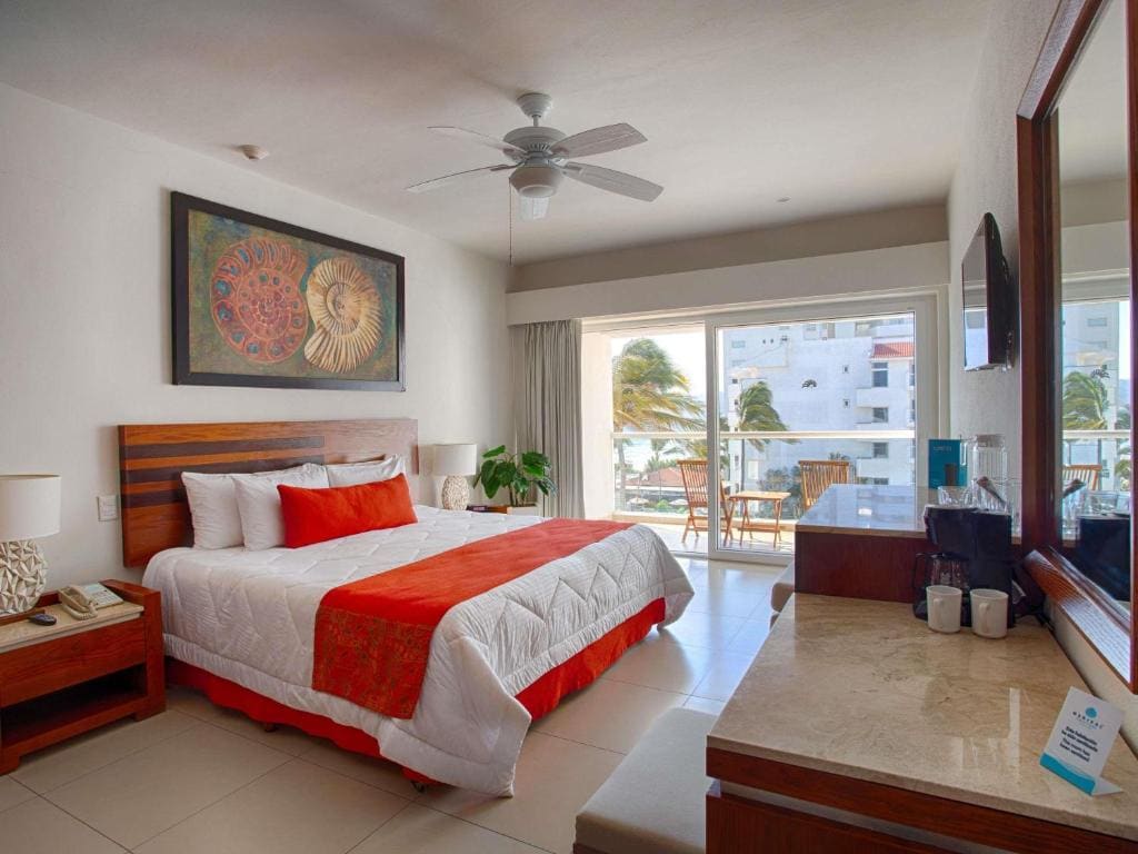 Resort Grand King Room with Sofa Bed and Balcony or Terrace room - Image 2