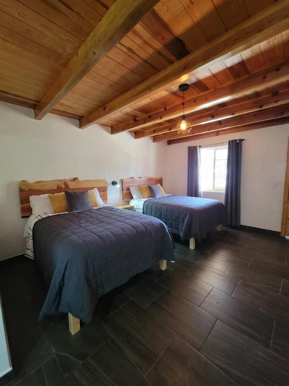 Double Room with Mountain View room - Image 2