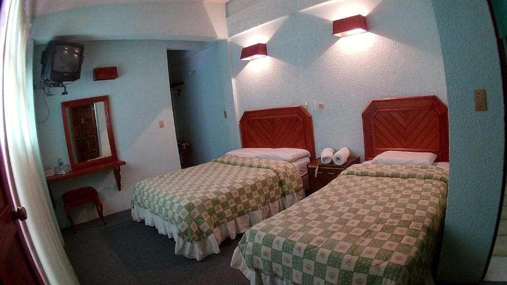 Large Double Room room - Image 1