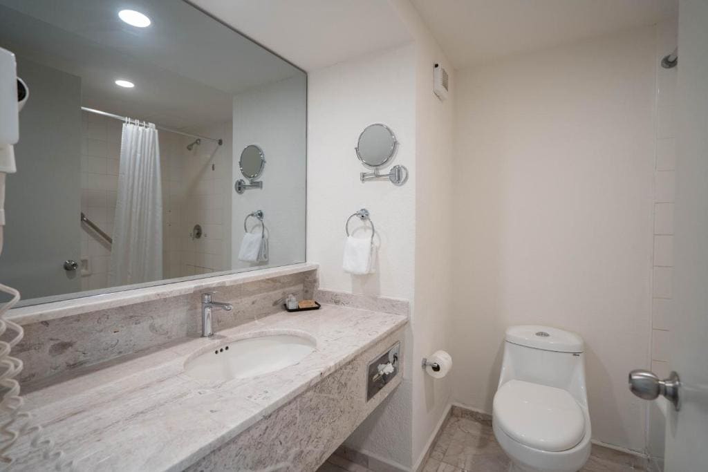 Double Room with Mountain View room - Image 3