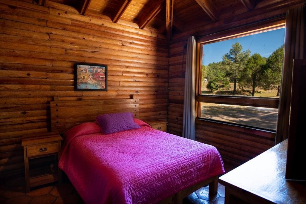 Apartment with Mountain View room - Image 2
