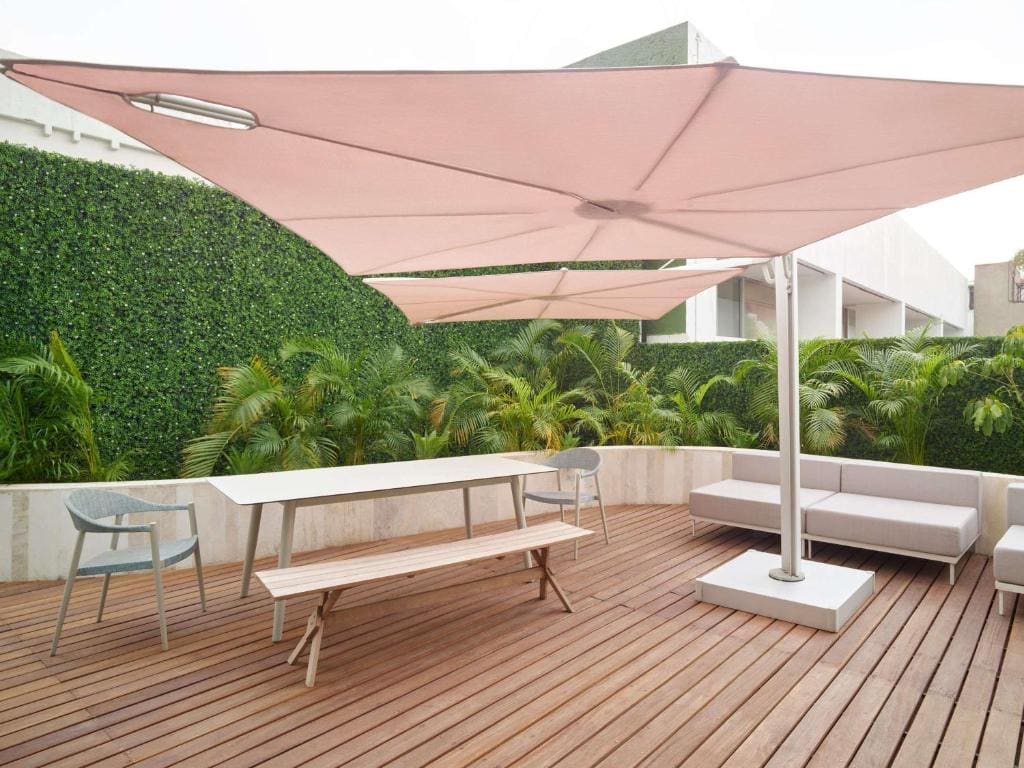 Mondrian King Suite with Terrace room - Image 3