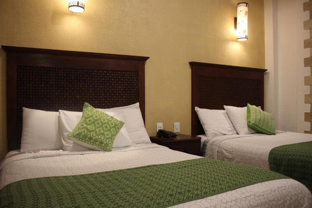 Family Room room - Image 1