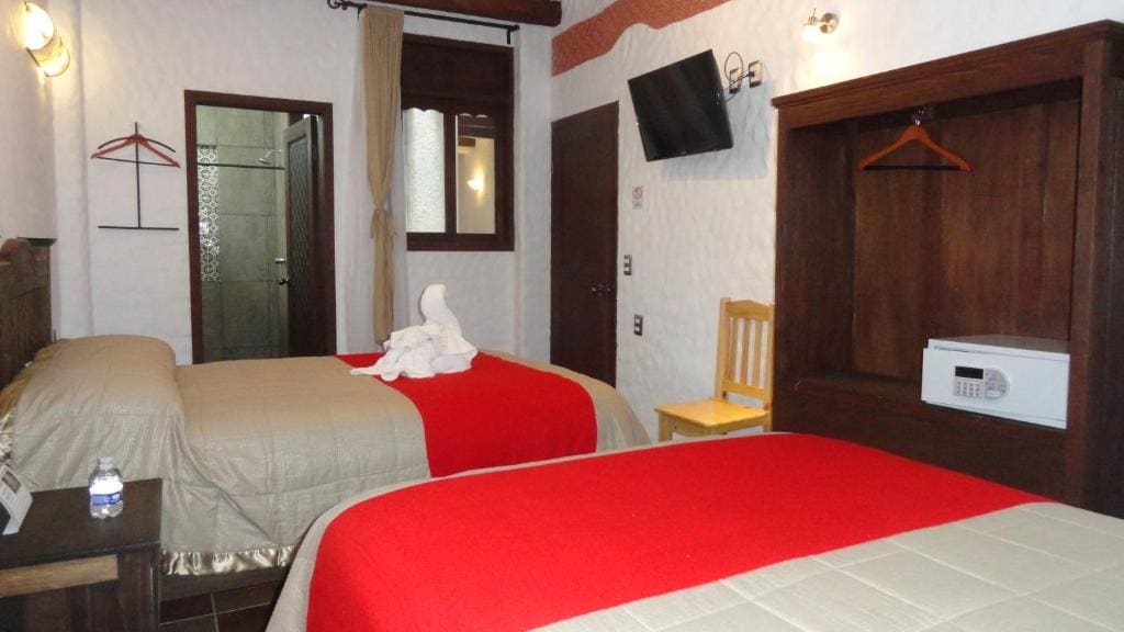 Quadruple Room room - Image 3