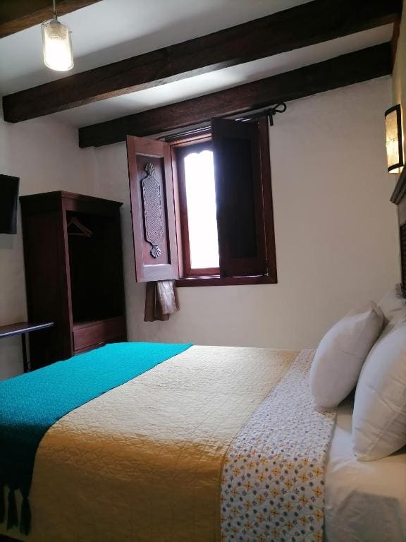 Queen Room room - Image 2