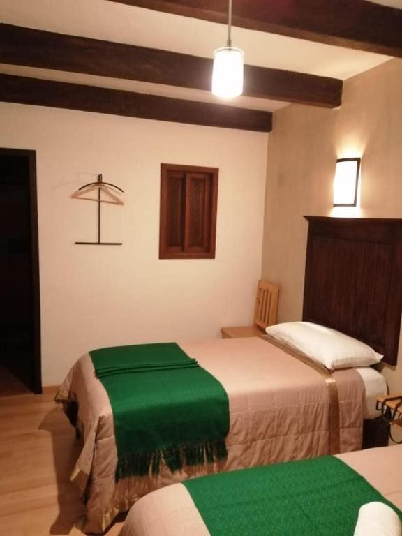 Standard Triple Room room - Image 1