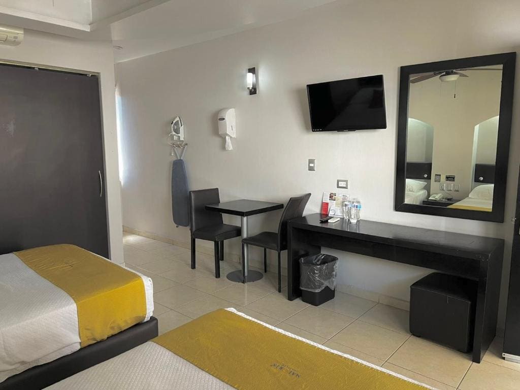 Standard Twin Room room - Image 2