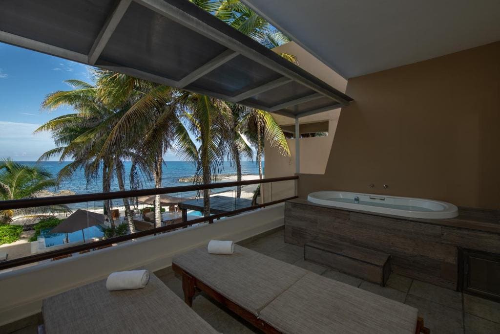 King Suite with Hot Tub and Terrace Ocean View room - Image 1