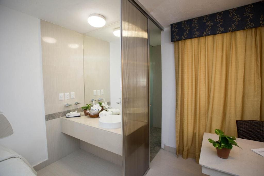 Superior Double Room room - Image 3
