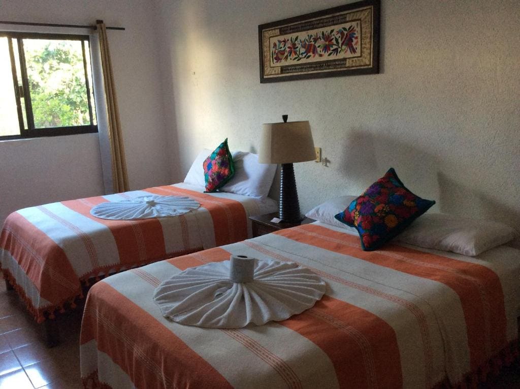 Double Room with Two Double Beds room - Image 3