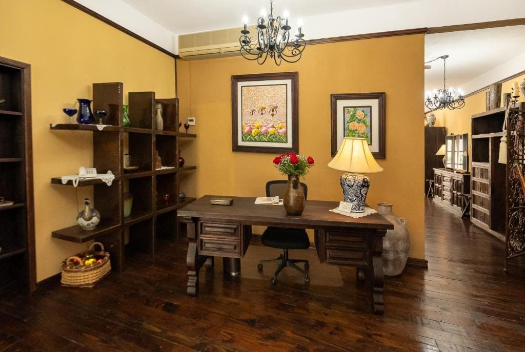 Suite room - Image 1
