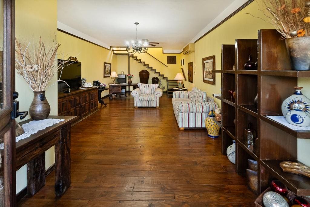 Suite room - Image 3