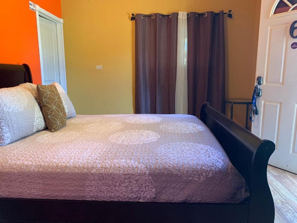 Standard Queen Room room - Image 3