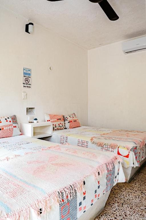 Budget Double Room room - Image 3