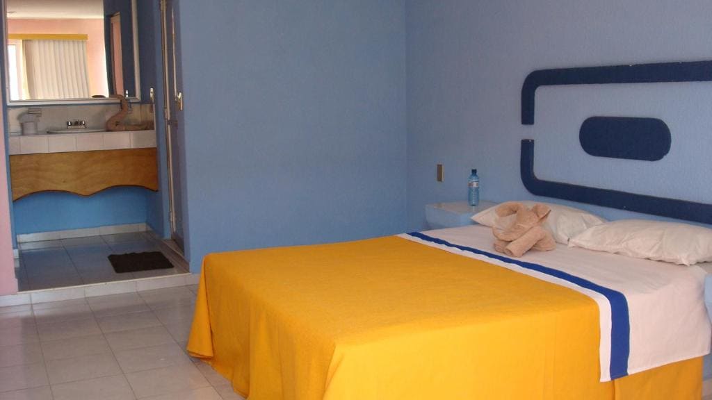 Standard Double Room room - Image 3