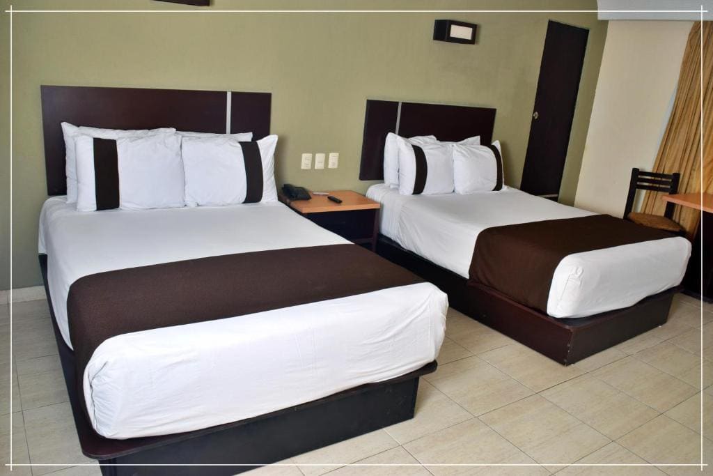 Double Room with Two Double Beds room - Image 2