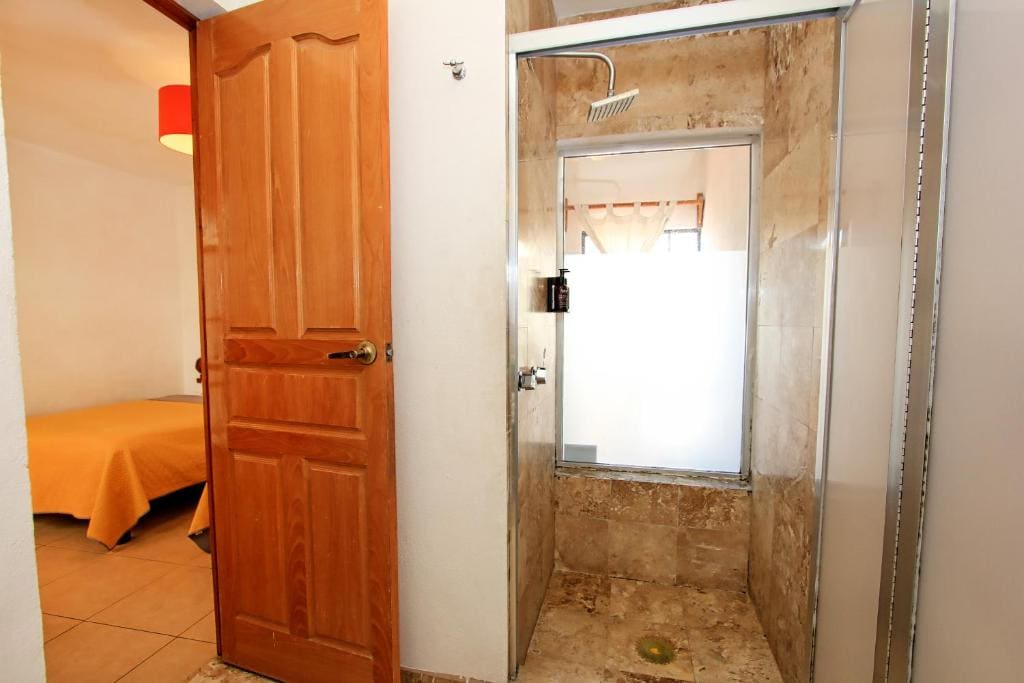 Double Room with Two Double Beds room - Image 3