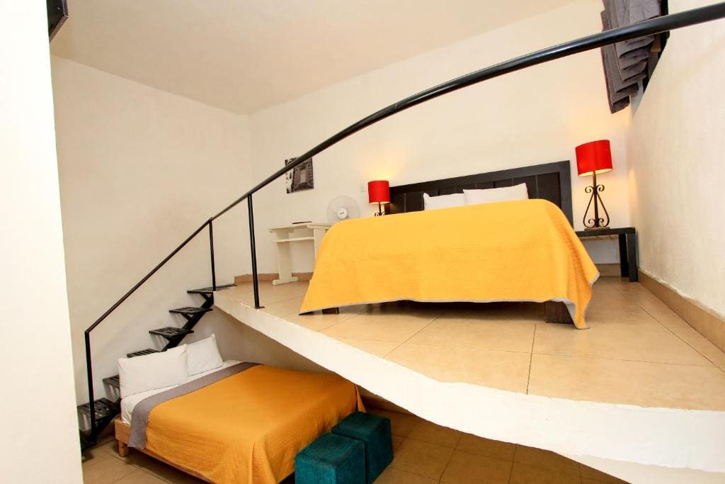 Family Room room - Image 2
