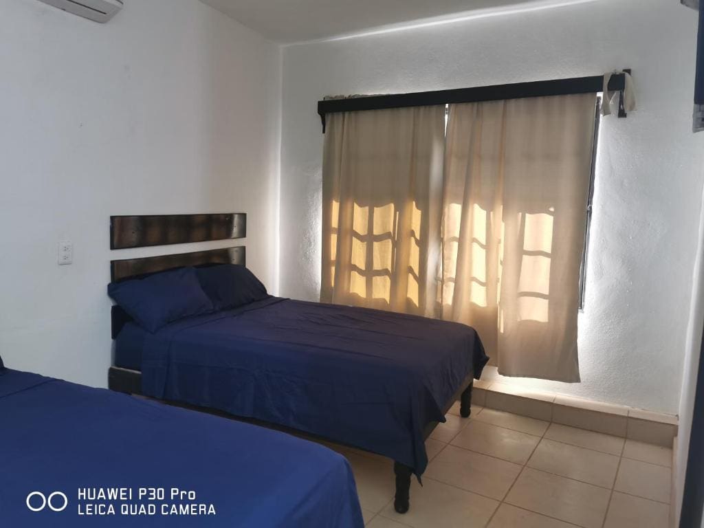 Quadruple Room room - Image 1