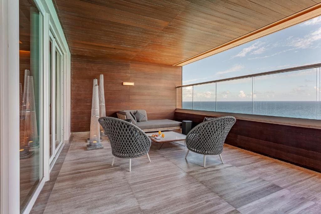 Luxury Chairman's Four Bedroom Suite Ocean Front Diamond Club room - Image 3