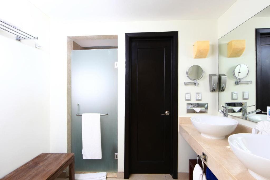 Select Club Superior Adults Only room - Image 1
