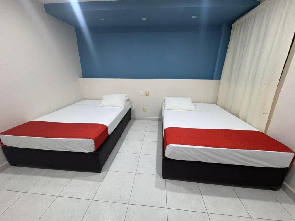 Quadruple Room room - Image 2