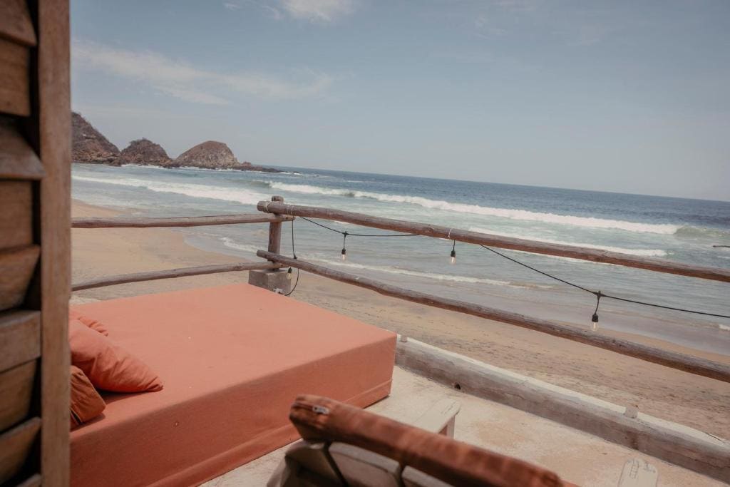 Deluxe Suite with Sea View room - Image 1