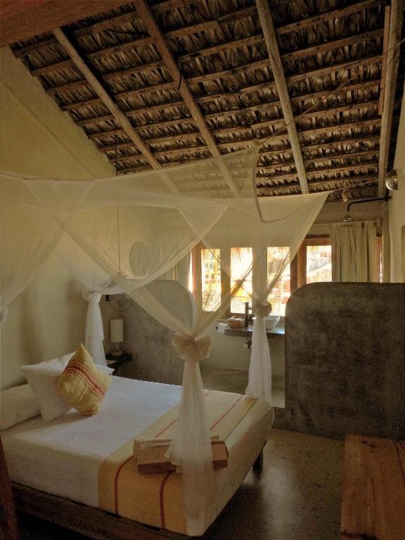 Double Room with Pool View room - Image 1
